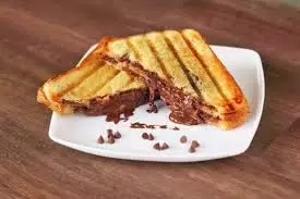 Chocolate Sandwich: घर पर बनाएं चॉकलेट सैंडविच