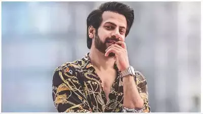 Karanvir Mehra अपने पिता की निधन पर नहीं बल्कि जिंदगी के आखिरी पलों में उनकी मूंछें देखकर रोये Karanvir Mehra अपने पिता की निधन पर नहीं बल्कि जिंदगी के आखिरी पलों में उनकी मूंछें देखकर रोये