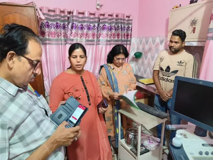 Muzaffarnagar: एसडीएम खतौली मोनालिसा जौहरी ने अल्ट्रासाउंड सेंटर का किया निरीक्षण Muzaffarnagar: एसडीएम खतौली मोनालिसा जौहरी ने अल्ट्रासाउंड सेंटर का किया निरीक्षण