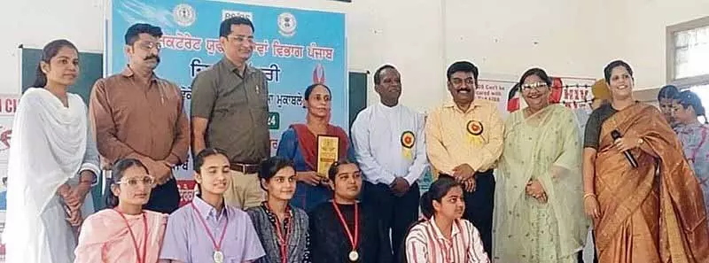 Kala Tibba कॉलेज की टीम ने जीती नाटक प्रतियोगिता Kala Tibba कॉलेज की टीम ने जीती नाटक प्रतियोगिता