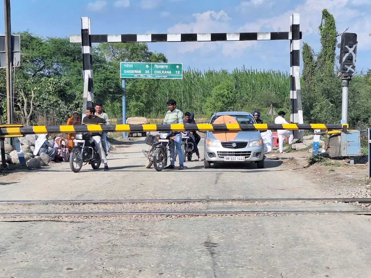 Ajmer: जोन्सगंज रेलवे फाटक पेकिंग कार्य के चलते शाम 6 बजे तक रहेगा बंद Ajmer: जोन्सगंज रेलवे फाटक पेकिंग कार्य के चलते शाम 6 बजे तक रहेगा बंद