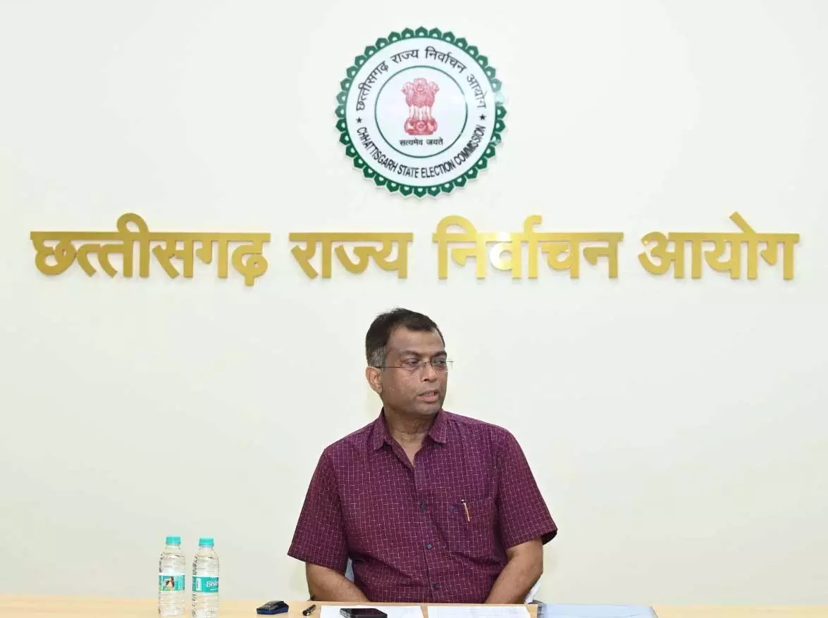 त्रिस्तरीय पंचायतों के निर्वाचन हेतु आरक्षण एवं परिसीमन समय पर करें : राज्य निर्वाचन आयुक्त अजय सिंह त्रिस्तरीय पंचायतों के निर्वाचन हेतु आरक्षण एवं परिसीमन समय पर करें : राज्य निर्वाचन आयुक्त अजय सिंह
