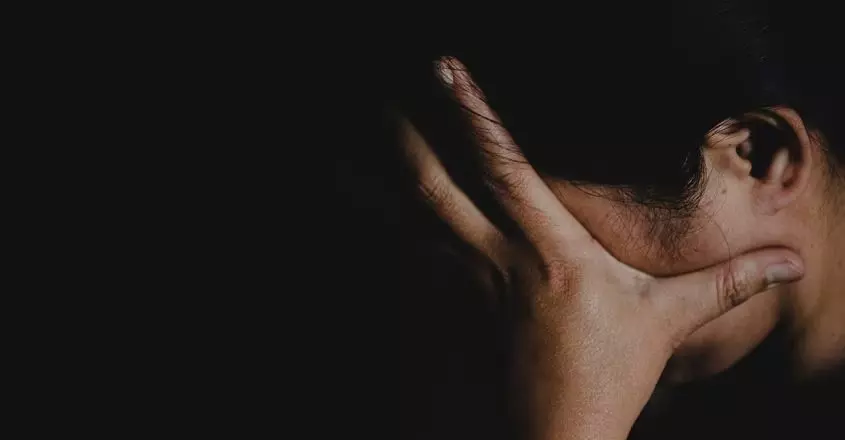 KERALA : टीवीएम स्थित फ्लैट में 24 वर्षीय महिला के साथ कथित तौर पर बलात्कार KERALA : टीवीएम स्थित फ्लैट में 24 वर्षीय महिला के साथ कथित तौर पर बलात्कार