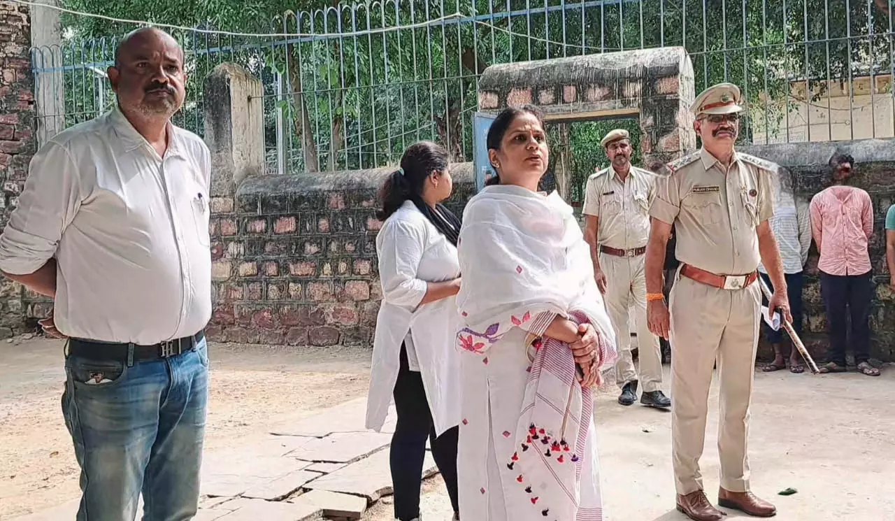 Dholpur: एडीजी ने किया जिला कारागार का निरीक्षण Dholpur: एडीजी ने किया जिला कारागार का निरीक्षण