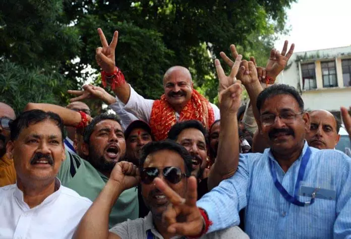 Yudhvir: पूर्वी विधानसभा क्षेत्र को विकास का मॉडल बनाने के लिए प्रतिबद्ध Yudhvir: पूर्वी विधानसभा क्षेत्र को विकास का मॉडल बनाने के लिए प्रतिबद्ध