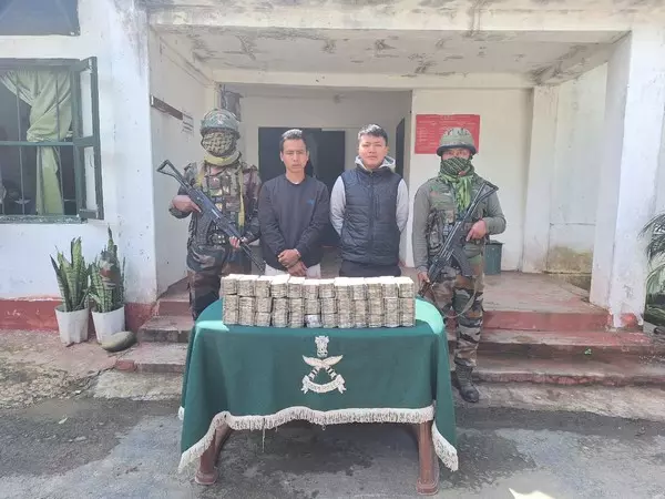 असम राइफल्स ने Mizoram से 95.44 लाख रुपये मूल्य का मारिजुआना और भारतीय मुद्रा बरामद की असम राइफल्स ने Mizoram से 95.44 लाख रुपये मूल्य का मारिजुआना और भारतीय मुद्रा बरामद की