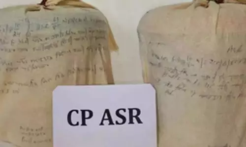 Punjab: पंजाब में तीन ड्रग तस्कर गिरफ्तार, 5 किलो हेरोइन जब्त Punjab: पंजाब में तीन ड्रग तस्कर गिरफ्तार, 5 किलो हेरोइन जब्त