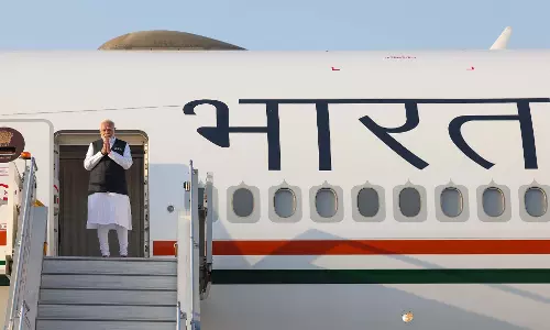 पीएम मोदी लाओस यात्रा पर रवाना, वीडियो