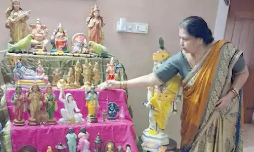 Andhra: उत्कृष्ट ‘कोलू’ संग्रह के प्रदर्शन के साथ मनाया गया दशहरा