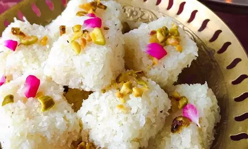 Navratri Bhog: मां महागौरी को चढ़ाएं ये पकवान