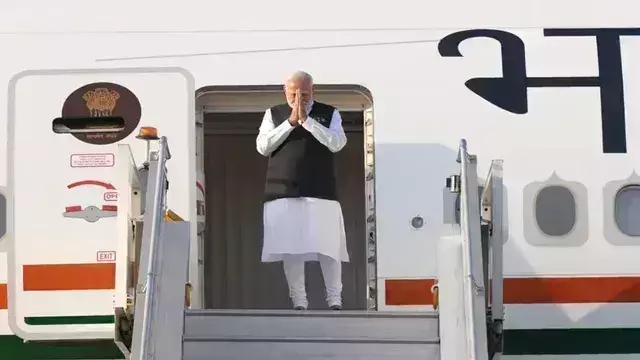 New Delhi: प्रधानमंत्री मोदी दो दिवसीय यात्रा पर लाओस रवाना हुए New Delhi: प्रधानमंत्री मोदी दो दिवसीय यात्रा पर लाओस रवाना हुए