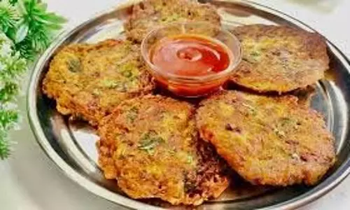 Breakfast:  10 मिनट में आलू और चावल से बनाएं चटपटा नाश्ता