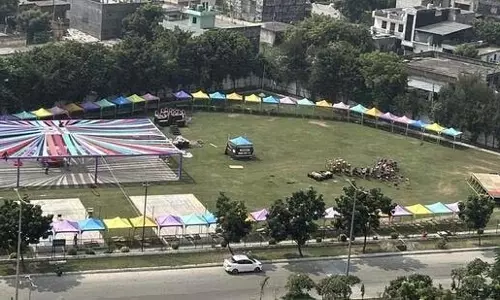 नोएडा के सेक्टर 128 के सार्वजनिक पार्क में व्यावसायिक उत्सव मनाने की अनुमति