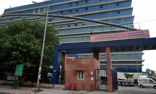 Noida: नोएडा जिला अस्पताल में ‘घटिया’ एंटीबायोटिक दवाएं वितरित की गईं