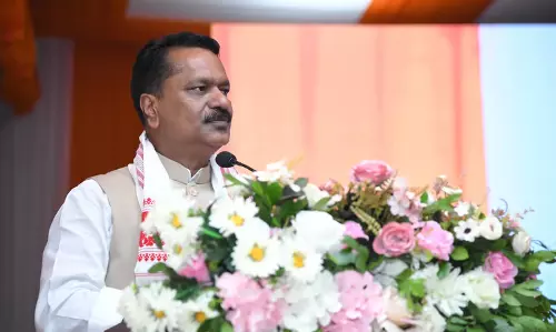 अशोक सिंघल ने DoHUA की पहली पेपरलेस समीक्षा बैठक आयोजित की अशोक सिंघल ने DoHUA की पहली पेपरलेस समीक्षा बैठक आयोजित की