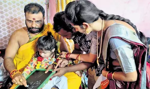 Telangana: बसारा मंदिर में 25,000 श्रद्धालुओं ने किया विशेष अनुष्ठान