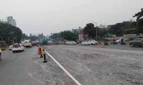 PMC ने अहमदनगर रोड पर 300 मीटर लंबे बीआरटीएस हिस्से को ध्वस्त किया