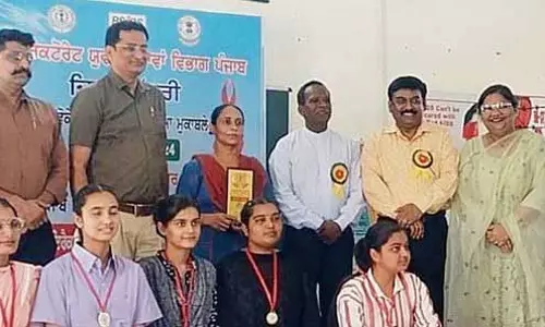 Kala Tibba कॉलेज की टीम ने जीती नाटक प्रतियोगिता Kala Tibba कॉलेज की टीम ने जीती नाटक प्रतियोगिता