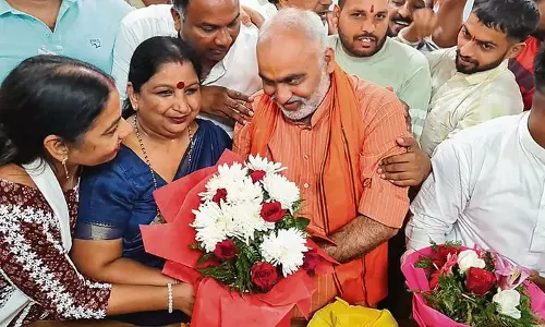Haryana : नवनिर्वाचित विधायकों का करनाल में पार्टी कार्यालय में गर्मजोशी से स्वागत Haryana : नवनिर्वाचित विधायकों का करनाल में पार्टी कार्यालय में गर्मजोशी से स्वागत