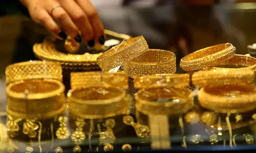 Gold and silver की कीमतों में आज भी गिरावट जारी