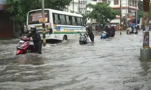 Assam सरकार गुवाहाटी में शहरी बाढ़ समाधान के लिए 200 करोड़ रुपये का निवेश करेगी Assam सरकार गुवाहाटी में शहरी बाढ़ समाधान के लिए 200 करोड़ रुपये का निवेश करेगी