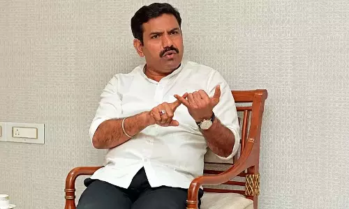 विजयेंद्र ने Karnataka में तेजी से बदलते राजनीतिक घटनाक्रम, जल्द ही सीएम बदलने की भविष्यवाणी की विजयेंद्र ने Karnataka में तेजी से बदलते राजनीतिक घटनाक्रम, जल्द ही सीएम बदलने की भविष्यवाणी की