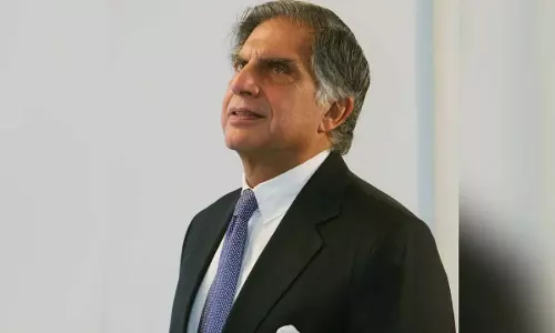 Ratan Tata अपनी ही कंपनी में ट्रेनी से शुरुआत की Ratan Tata अपनी ही कंपनी में ट्रेनी से शुरुआत की
