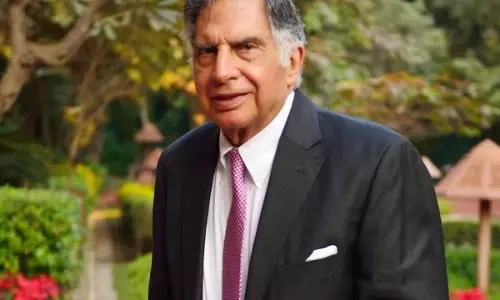 Ratan Tata ने कंपनी को 4 बिलियन डॉलर से 100 बिलियन डॉलर तक पहुंचाया Ratan Tata ने कंपनी को 4 बिलियन डॉलर से 100 बिलियन डॉलर तक पहुंचाया