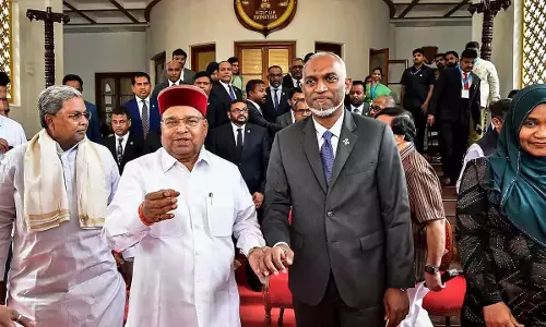 Siddaramaiah ने मालदीव प्रतिनिधिमंडल का स्वागत किया Siddaramaiah ने मालदीव प्रतिनिधिमंडल का स्वागत किया