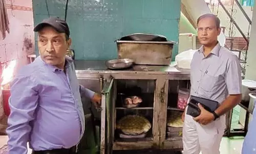 Jalandhar: टीम ने आटा मिलों, किराना दुकानों, रेस्टोरेंट का निरीक्षण किया