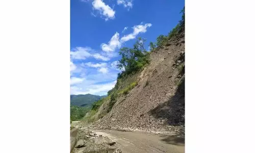 Nagaland : एनपीपी ने केएमए-जेसामी सड़क की उपेक्षा के लिए एनएचआईडीसीएल की आलोचना की Nagaland : एनपीपी ने केएमए-जेसामी सड़क की उपेक्षा के लिए एनएचआईडीसीएल की आलोचना की