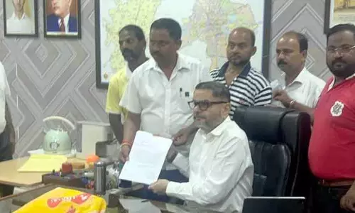 बिजली आपूर्ति में कटौती को लेकर JCT कर्मचारियों ने SDM से की मुलाकात