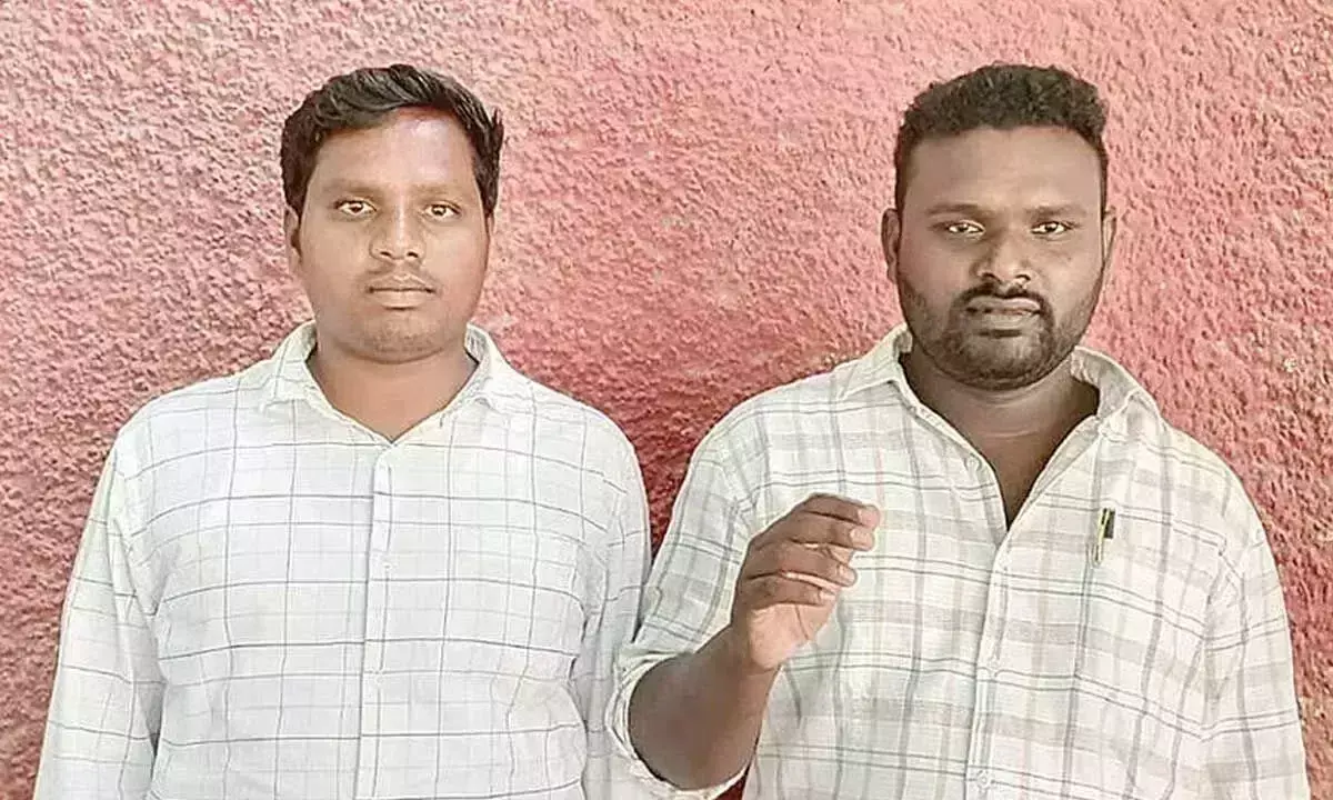 Telangana: नशीली दवाओं और अवैध शराब पर रोक लगाने का आह्वान Telangana: नशीली दवाओं और अवैध शराब पर रोक लगाने का आह्वान