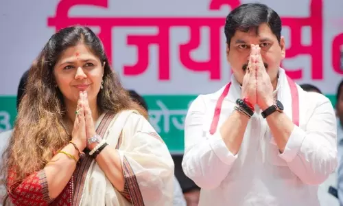 Maharashtra: धनंजय मुंडे पंकजा मुंडे के दशहरा मेलावा में शामिल होंगे Maharashtra: धनंजय मुंडे पंकजा मुंडे के दशहरा मेलावा में शामिल होंगे