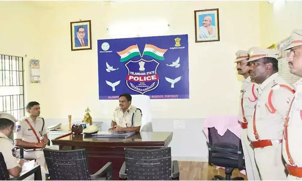 DIG ने पुलिसकर्मियों से नियमों का पालन करने को कहा