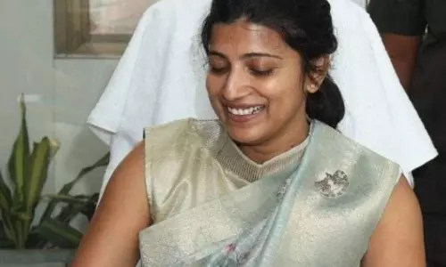 Amrapali Kata का तेलंगाना कैडर का अनुरोध खारिज, आंध्र लौटने का आदेश