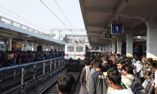 Hyderabad शहर के बीचों-बीच मलकपेट रेस कोर्स अपनी नज़रें गड़ा दी
