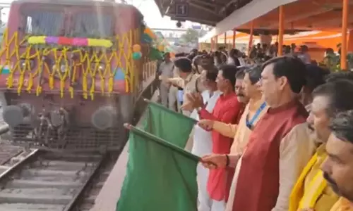Sahibganj-हावड़ा इंटरसिटी एक्सप्रेस को हरी झंडी, झारखंड में कनेक्टिविटी को बढ़ावा मिलेगा