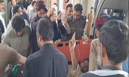 पाकिस्तानी सुरक्षा बलों ने Pashtun जिरगा पर हमला किया, 3 की मौत