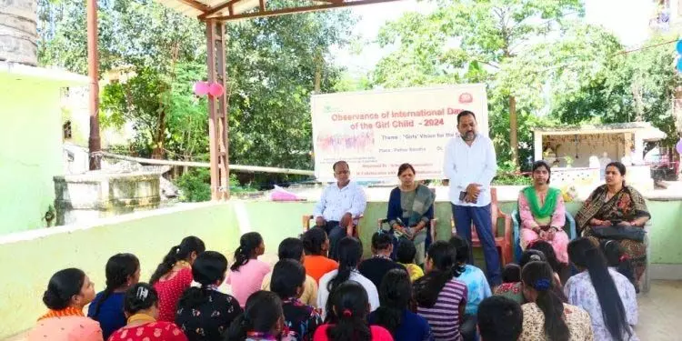 बालिका सुरक्षा पर जागरूकता अभियान