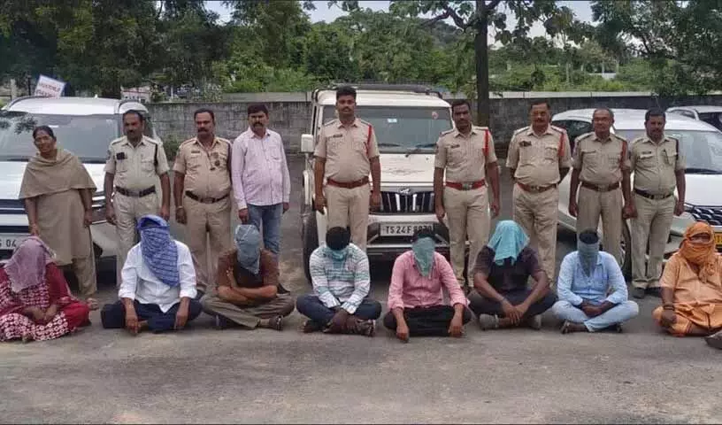 Mudigonda पुलिस ने अपहरण गिरोह का भंडाफोड़ कर आठ लोग  गिरफ्तार