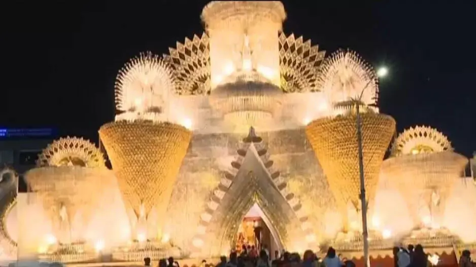 Odisha Durga Puja: ट्विन सिटी में विशाल पंडालों ने भक्तों का स्वागत