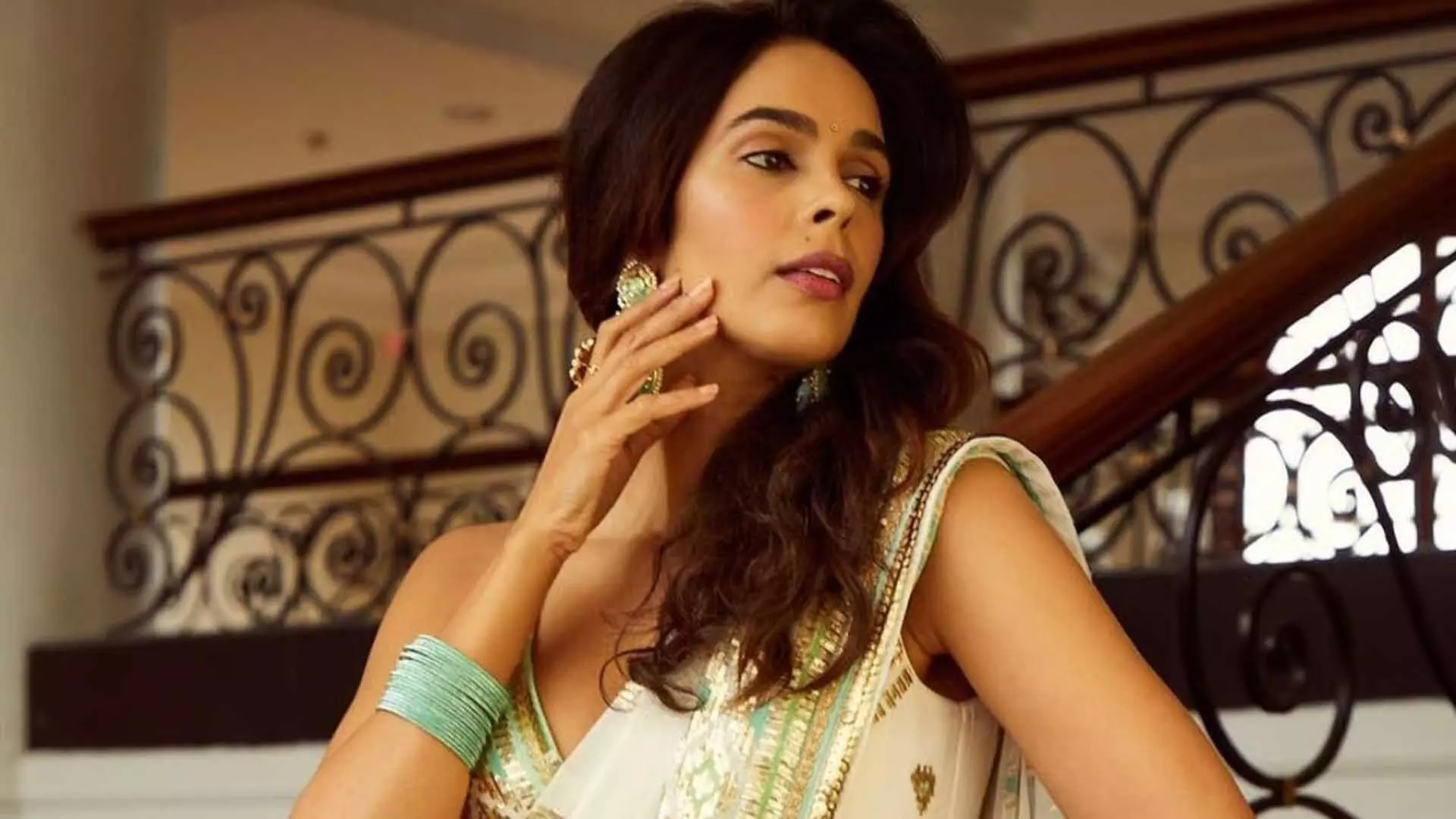 Mallika Sherawat ने हॉट गाने की शूटिंग के दौरान निर्देशक के विचित्र अनुरोध को किया याद