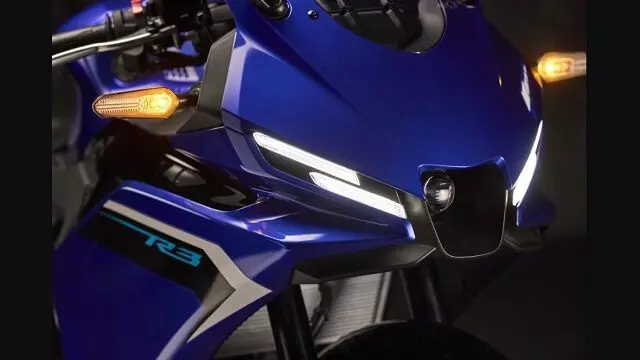 2025 Yamaha R3 नए स्टाइल एलिमेंट्स और फीचर्स के साथ सामने आई, भारत में लॉन्च होने की उम्मीद