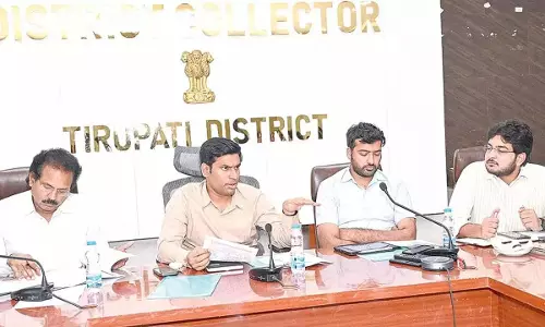 रेत तस्करी रोकने के लिए सख्त कदम उठाएं: Collector