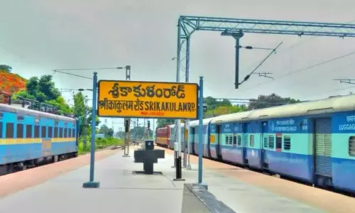 Andhra: अधिकारियों की लम्बी सेवा के कारण अनियमितताएं