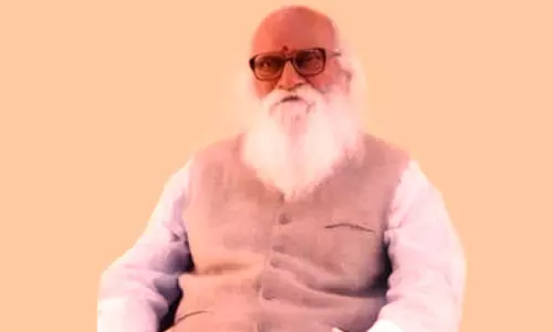 नानाजी देशमुख की जयंती पर पीएम मोदी समेत कई नेताओं ने दी श्रद्धांजलि नानाजी देशमुख की जयंती पर पीएम मोदी समेत कई नेताओं ने दी श्रद्धांजलि