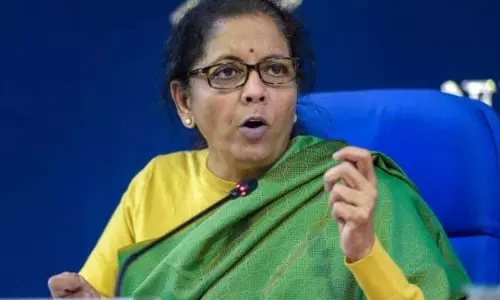 त्योहारी सीजन में केंद्र ने राज्यों को कर हस्तांतरण के रूप में 1,78,173 करोड़ रुपये जारी किए त्योहारी सीजन में केंद्र ने राज्यों को कर हस्तांतरण के रूप में 1,78,173 करोड़ रुपये जारी किए