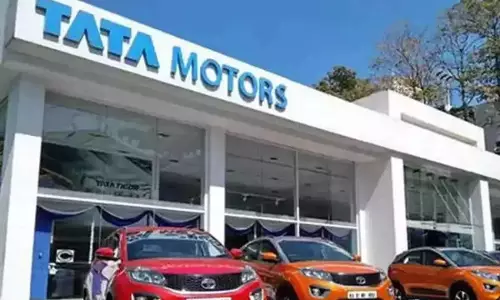 Tata Motors का शेयर 0.27% बढ़ा