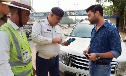 Haryana : अब गुरुग्राम में वाहनों पर लगी फर्जी नंबर प्लेटों का पता लगाएगी